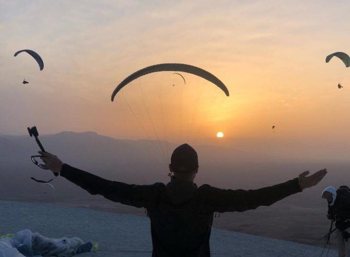 Parapente au-dessus de Marrakech